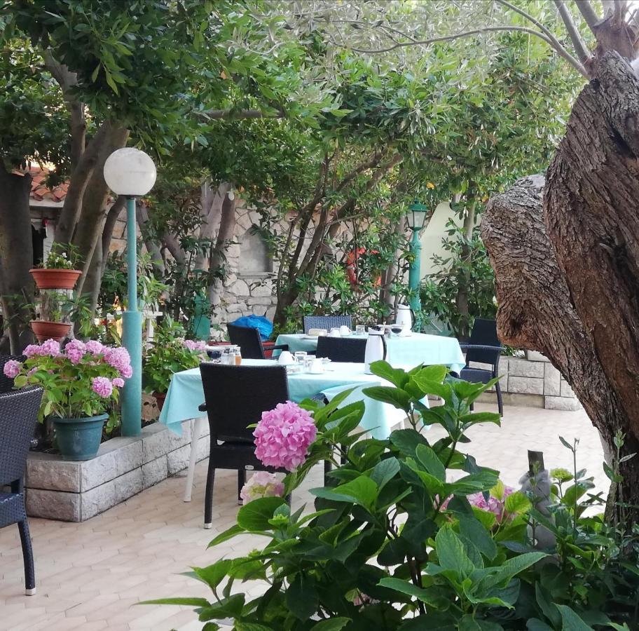 Riviera Rooms And Apartments Palit Εξωτερικό φωτογραφία