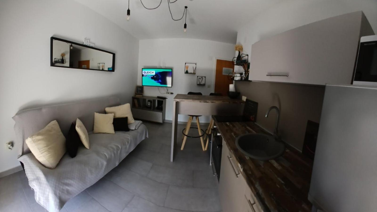 Riviera Rooms And Apartments Palit Εξωτερικό φωτογραφία